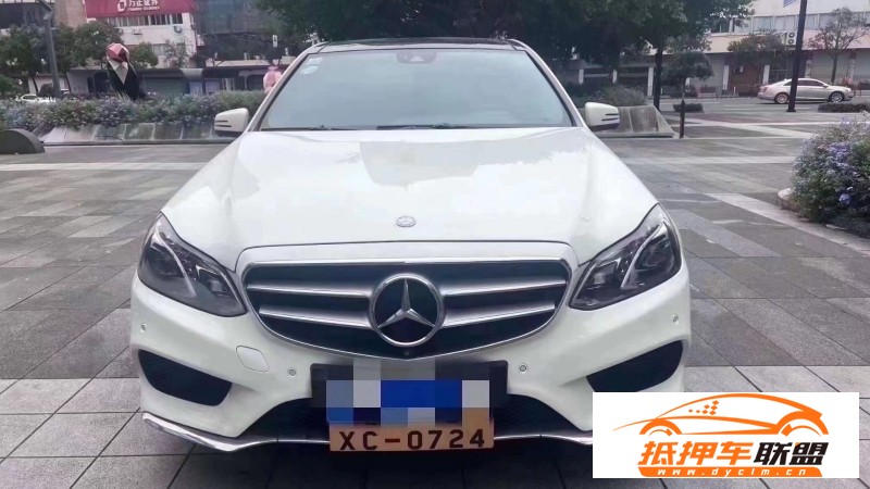  14年奔馳E轎車 