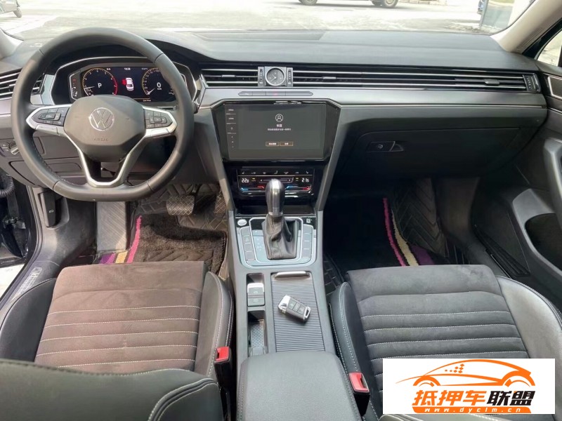  22年大眾邁騰轎車 