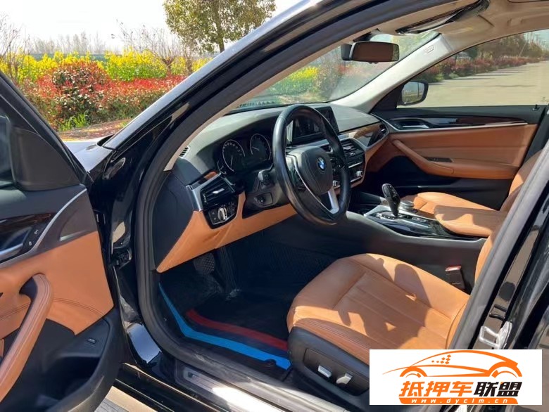  18年寶馬5系轎車 