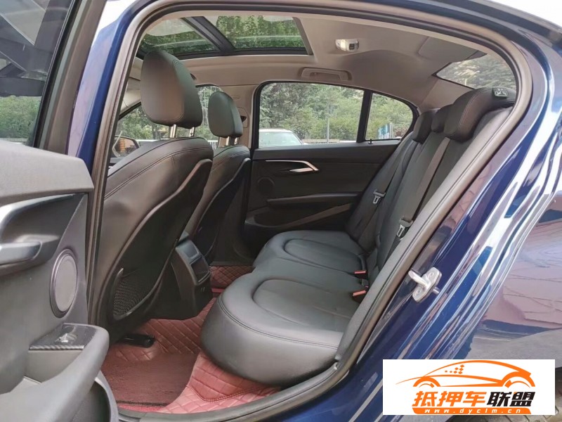  18年寶馬1系轎車 