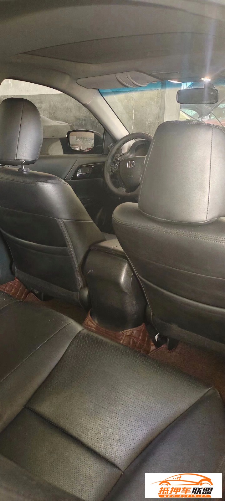  18年本田雅閣轎車 