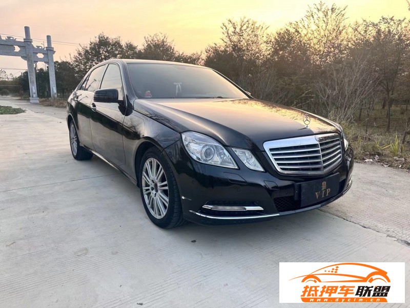  10年奔馳E轎車 