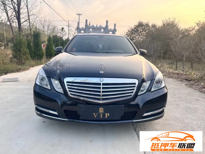  10年奔馳E轎車 