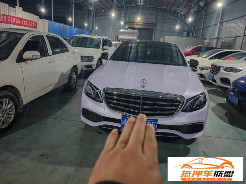  19年奔馳E轎車 