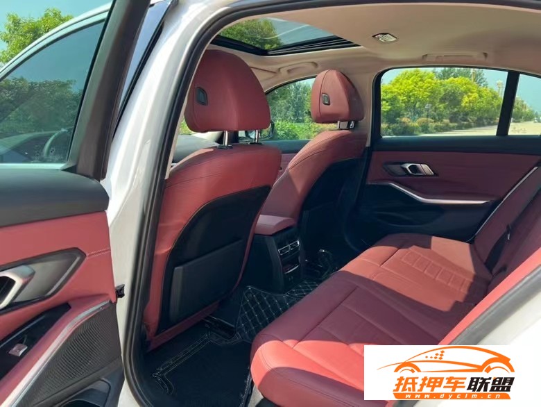  21年寶馬3系轎車 