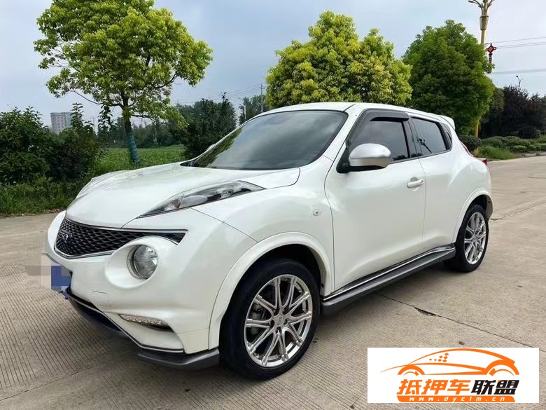  18年英菲尼迪ESQ轎車 