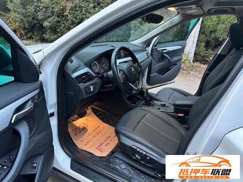  19年寶馬X1SUV 