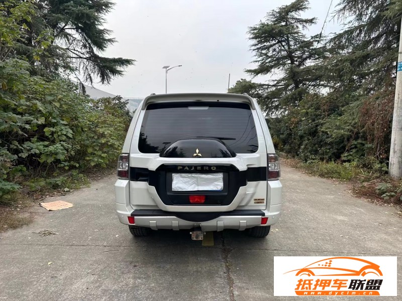  19年三菱帕杰羅SUV 