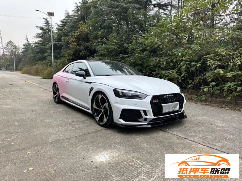  19年奧迪RS 5轎車 