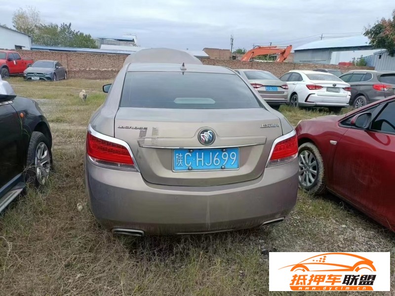  13年別克君越轎車 
