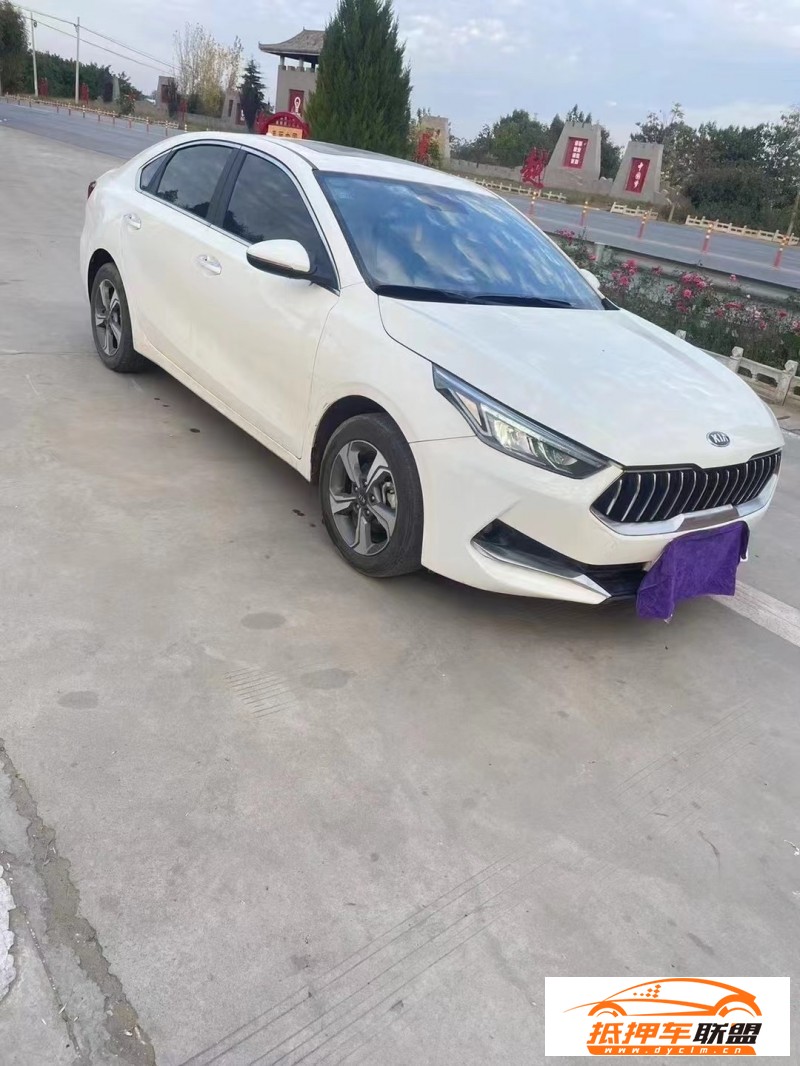  20年起亞K3轎車 
