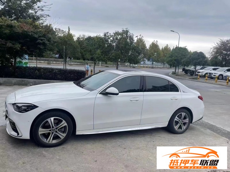  22年奔馳C轎車 