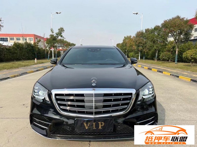  19年奔馳S轎車 
