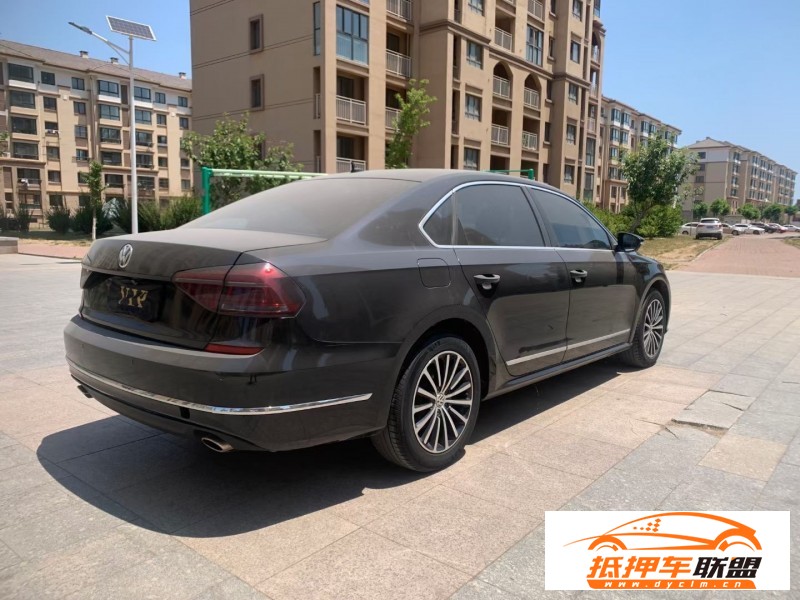  17年大眾帕薩特轎車 
