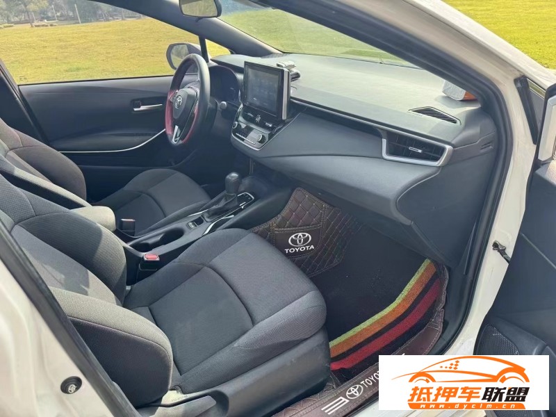  21年豐田雷凌轎車 