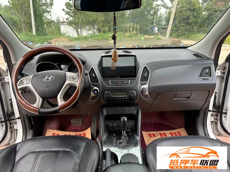  16年現(xiàn)代ix35SUV 