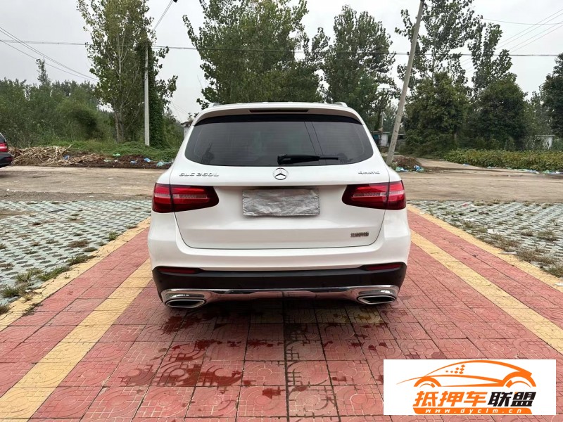  17年奔馳GLCSUV 
