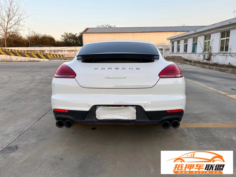  14年保時捷帕納梅拉轎車 