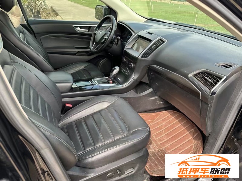  18年福特銳界轎車 