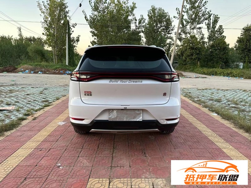  19年比亞迪唐轎車 