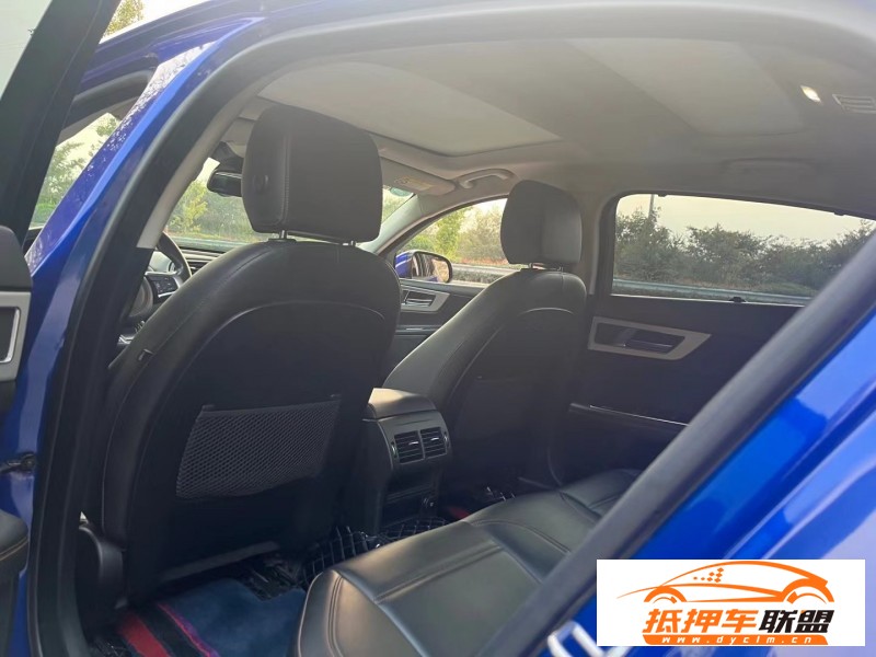  18年捷豹XFL轎車 