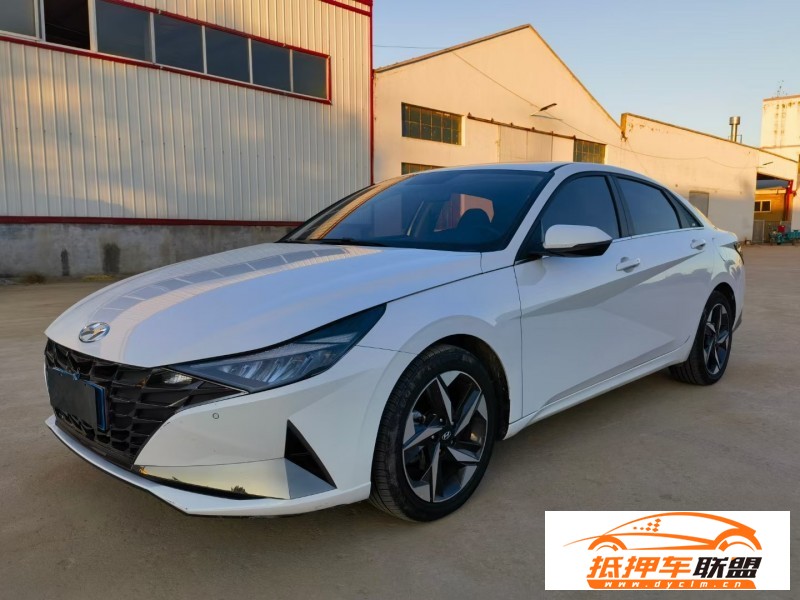  22年現(xiàn)代伊蘭特轎車 