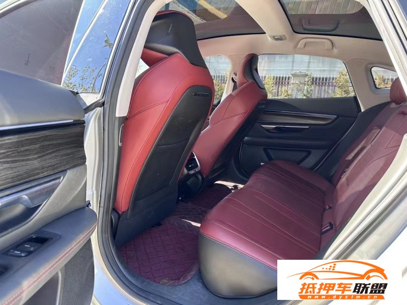  21年小鵬汽車P7轎車 