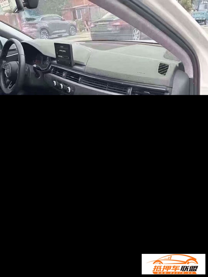  19年奧迪A4L轎車 