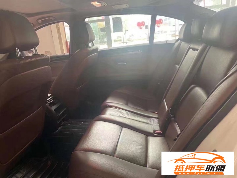  14年寶馬5系轎車 