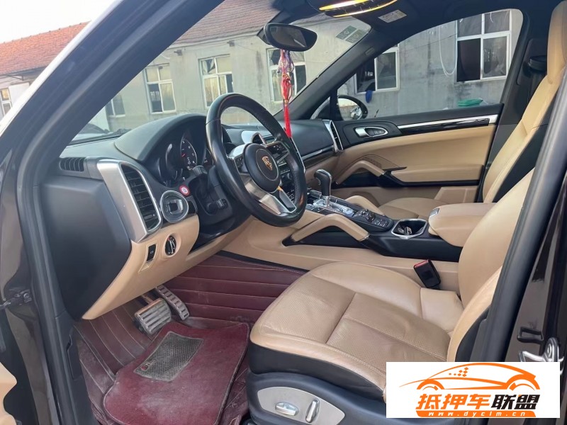  15年保時捷卡宴SUV 