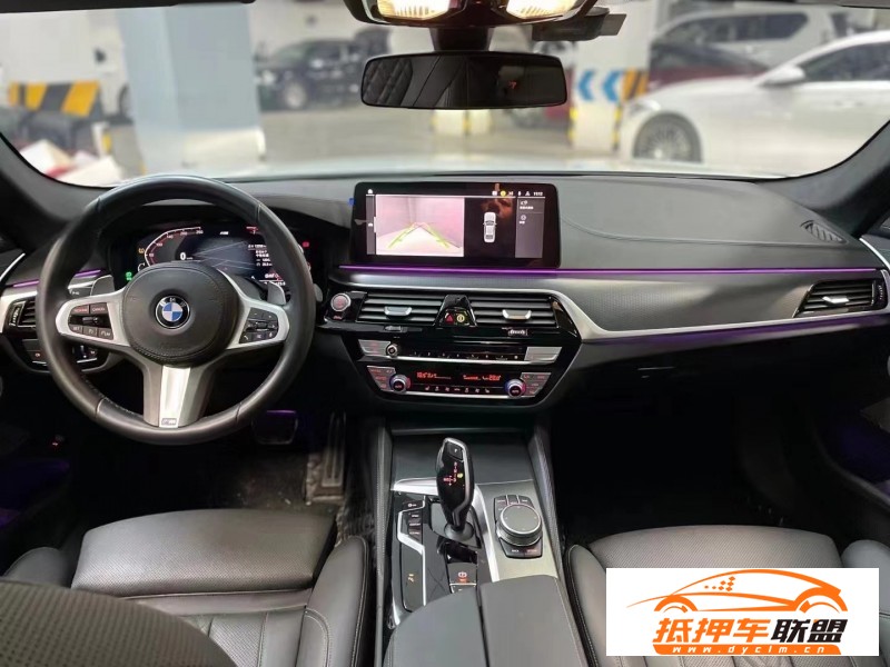  21年寶馬5系轎車 