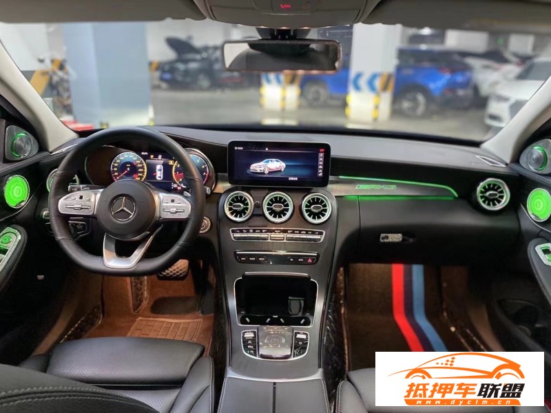  21年奔馳CSUV 