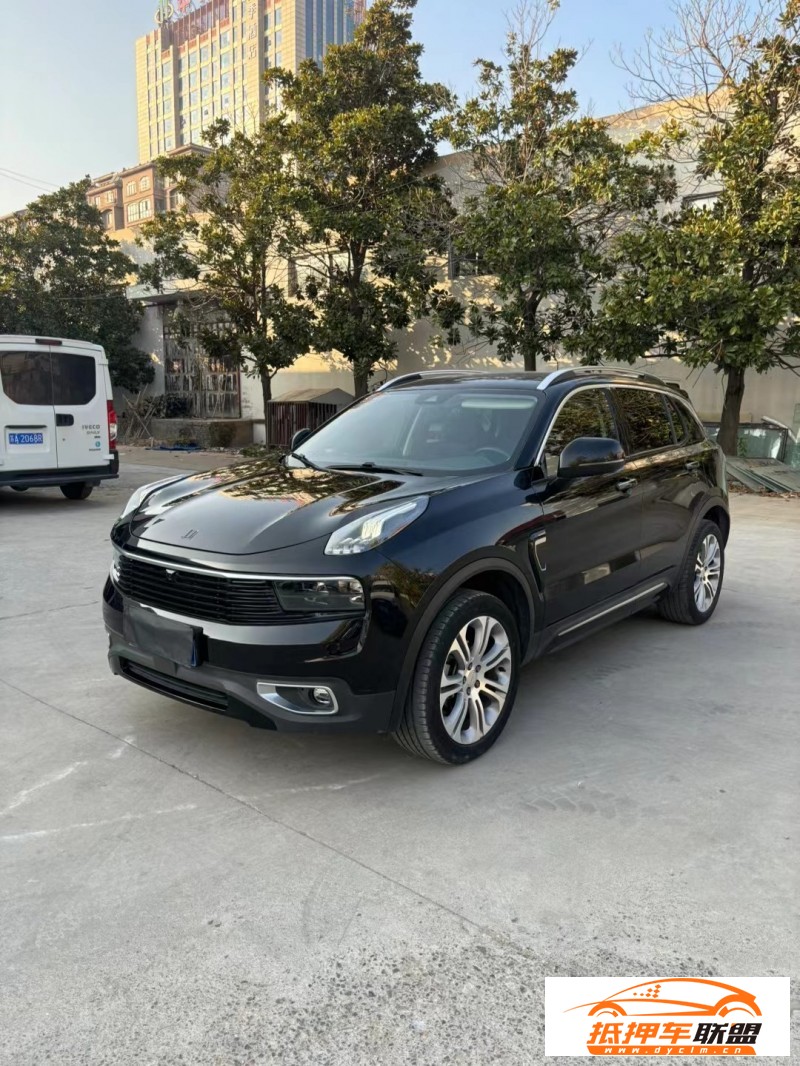  20年領(lǐng)克01轎車(chē) 