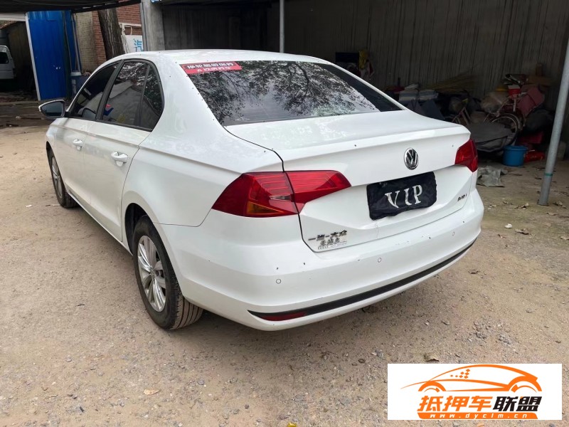  17年大眾寶來(lái)轎車 
