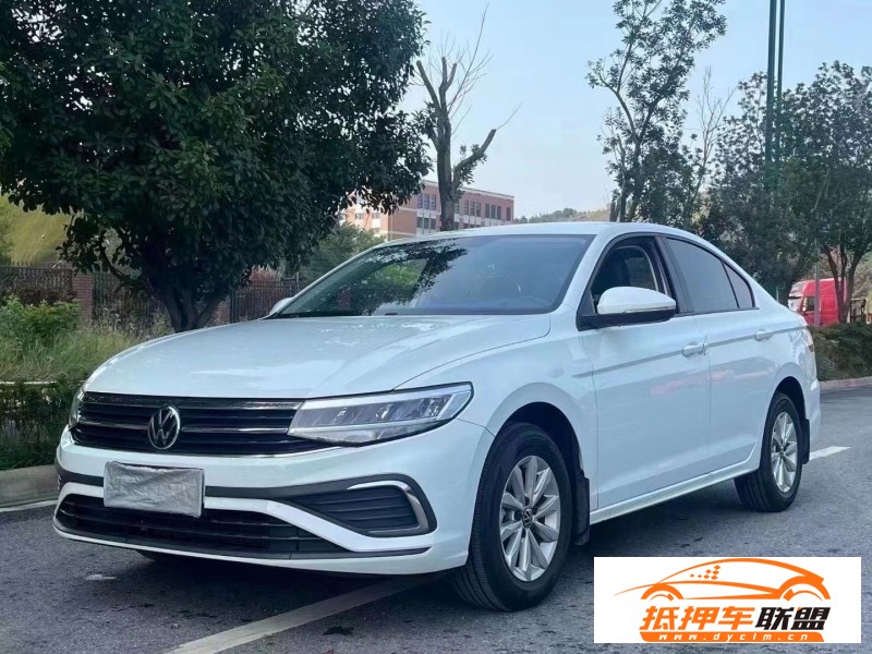  23年大眾寶來轎車 