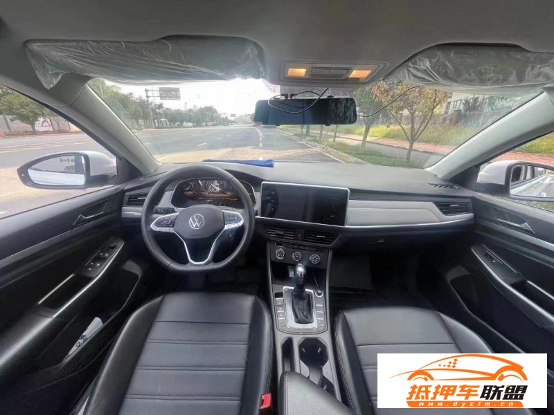  23年大眾寶來轎車 