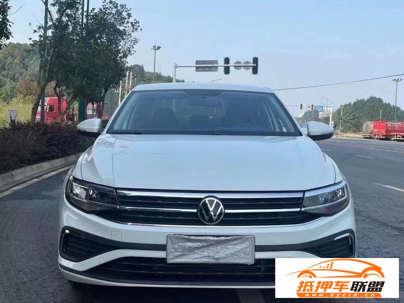  23年大眾寶來轎車 