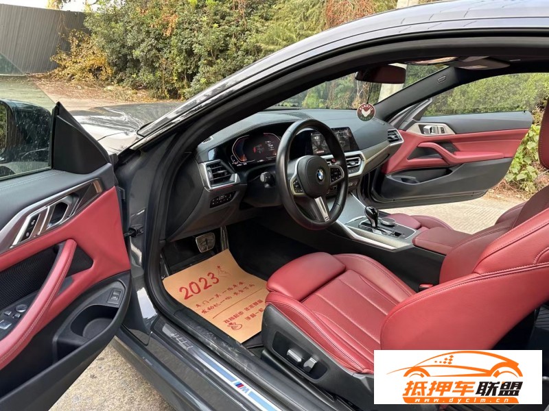  22年寶馬4系轎車 