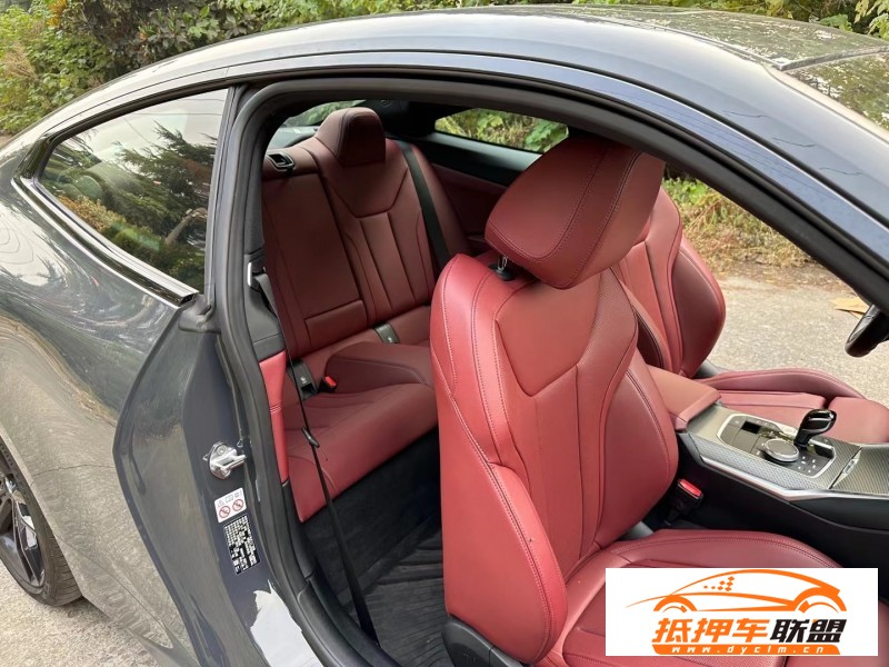  22年寶馬4系轎車 