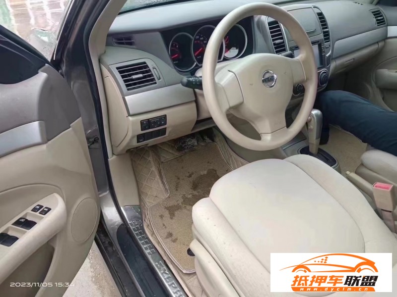  15年日產(chǎn)軒逸轎車 