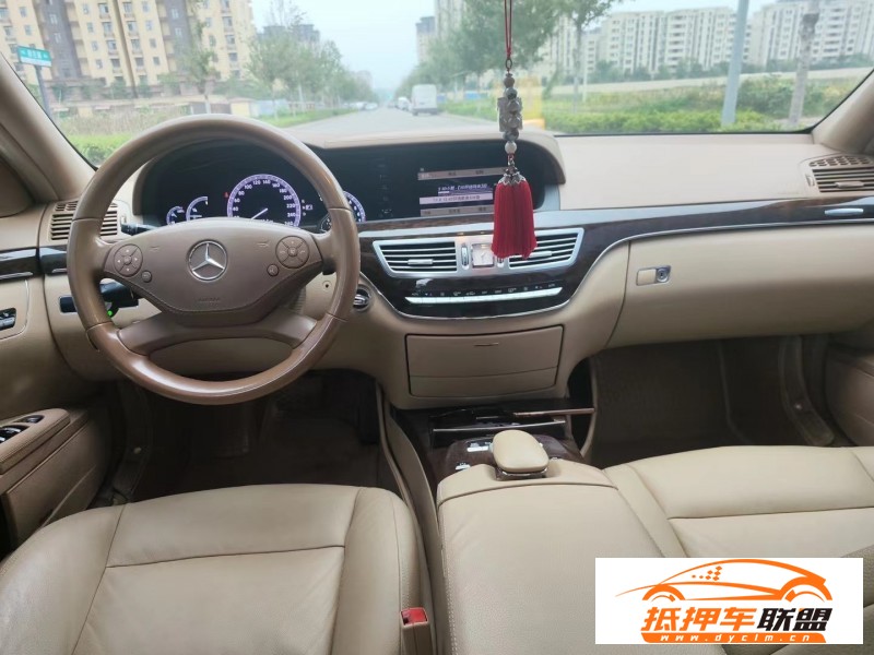  13年奔馳S轎車 