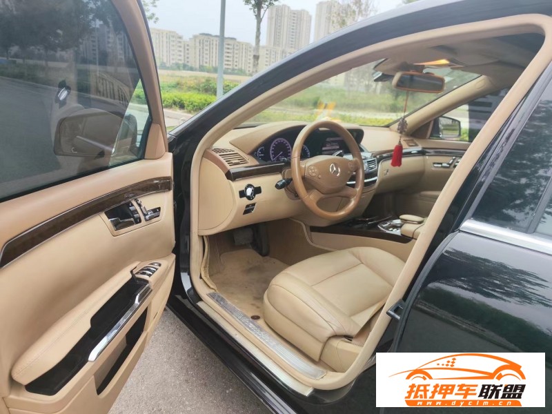  13年奔馳S轎車 