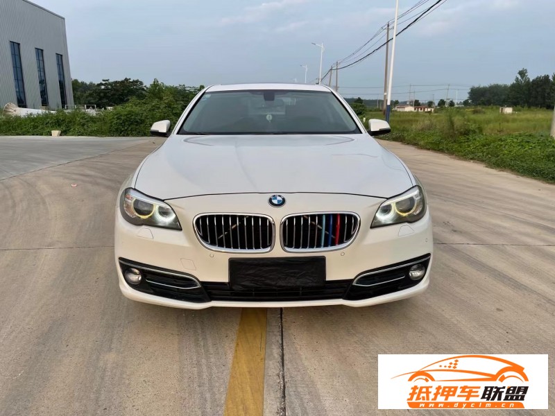  17年寶馬5系轎車 