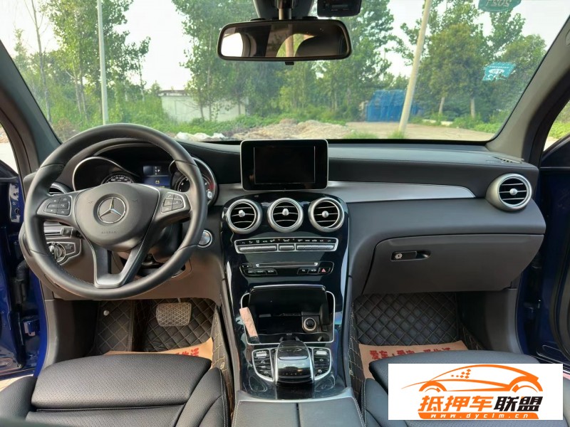  17年奔馳GLC轎車 
