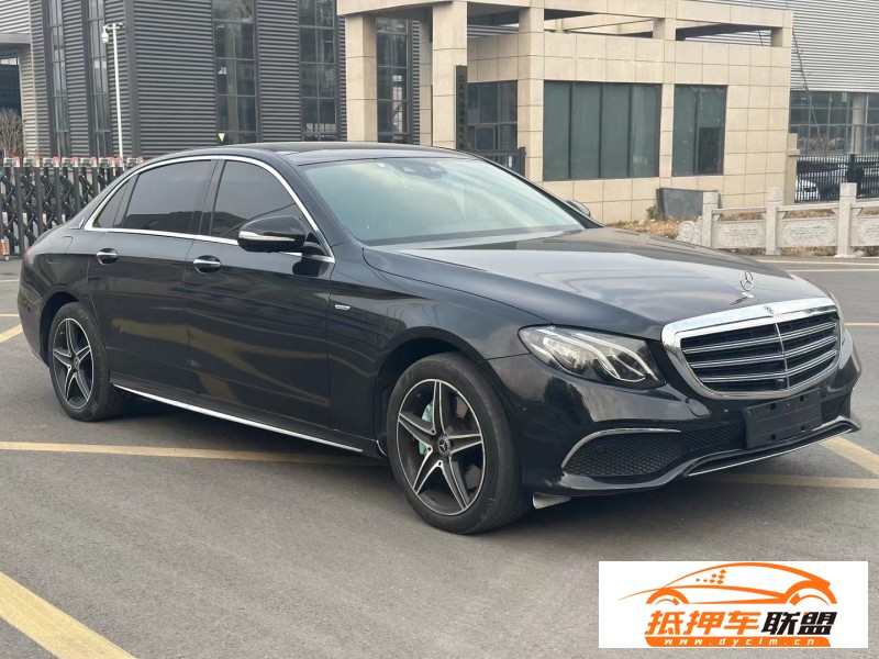 20年奔馳E轎車 