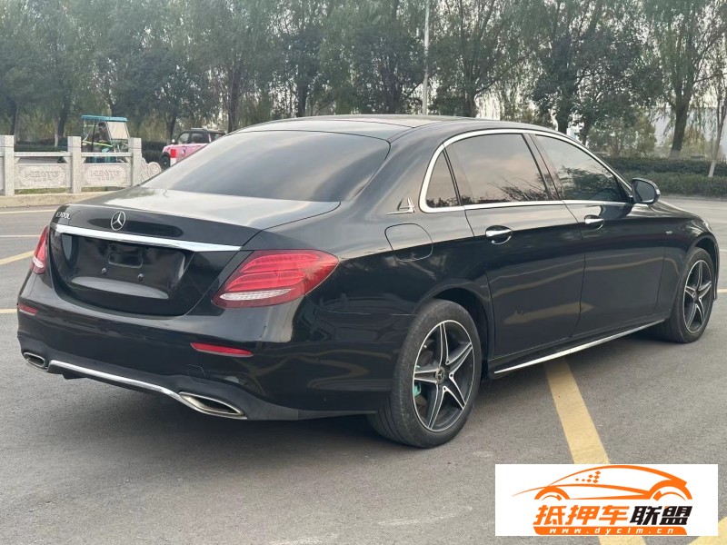  20年奔馳E轎車 