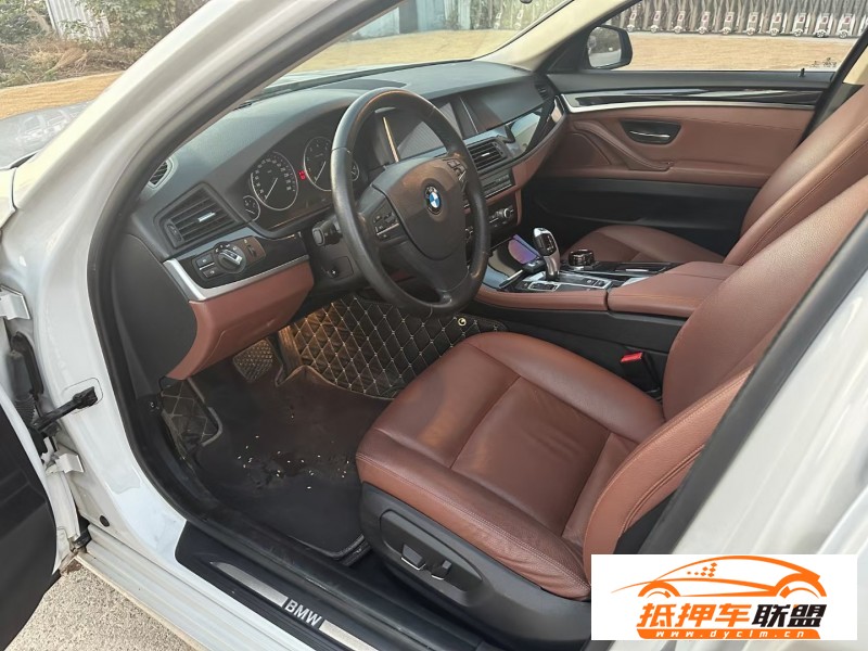  16年寶馬5系轎車 