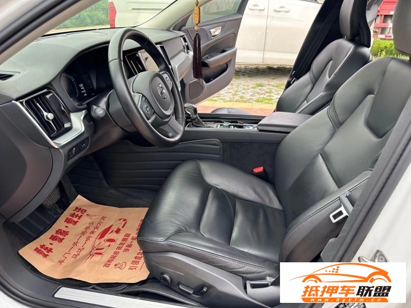  20年沃爾沃S60轎車 