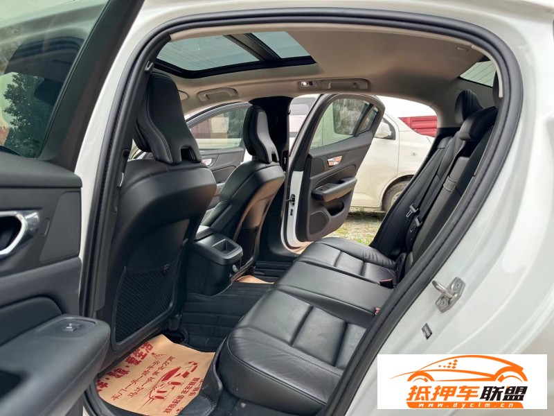  20年沃爾沃S60轎車 