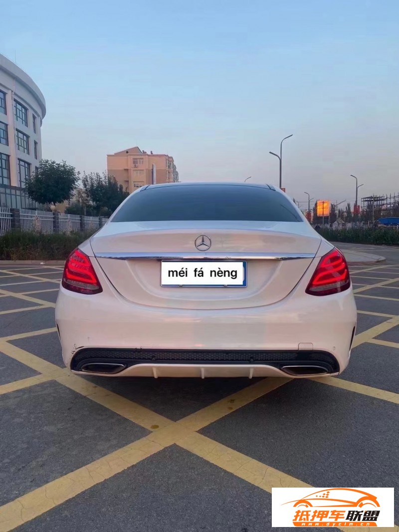  18年奔馳E轎車 